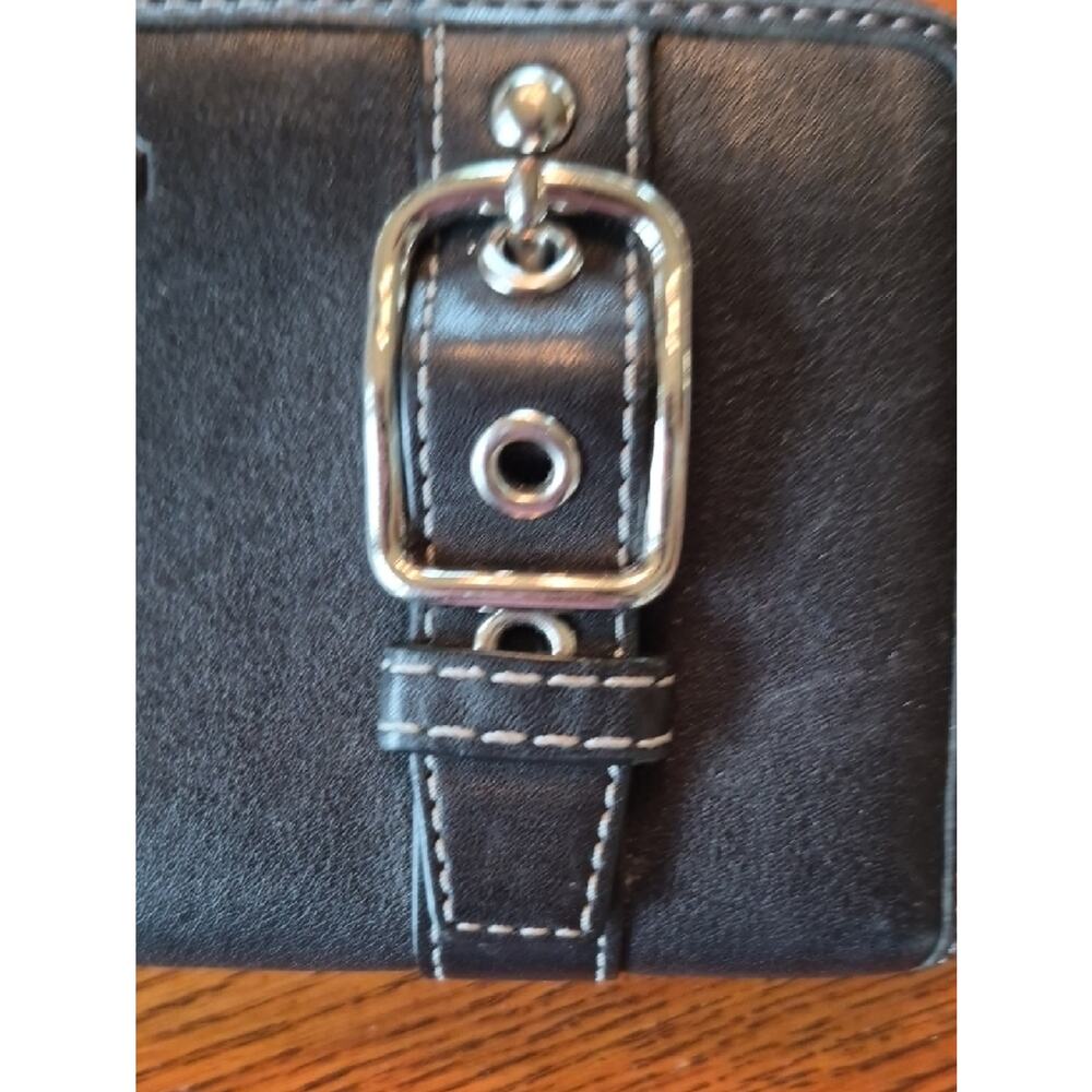 Coach Soho Black Leather Zip Wallet with Silver Buckle Details EUC - Picture 14 of 16